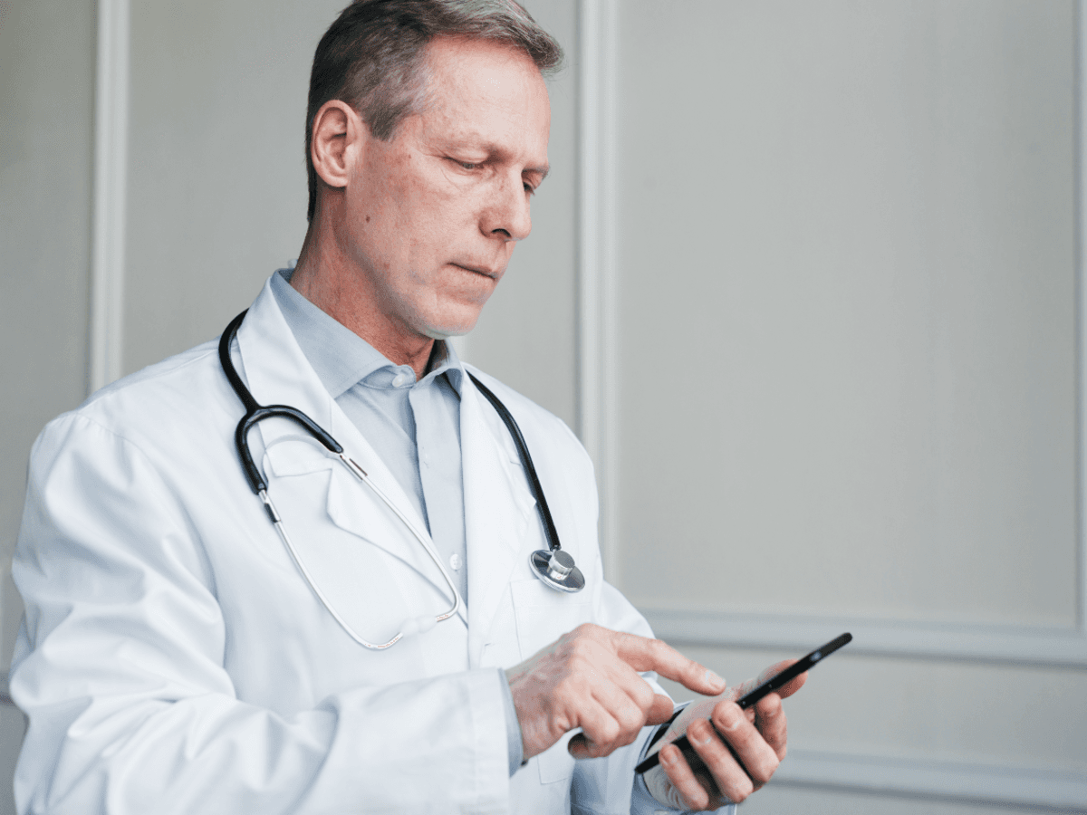 Chatbots Produce Longer, More Emotional Health Responses