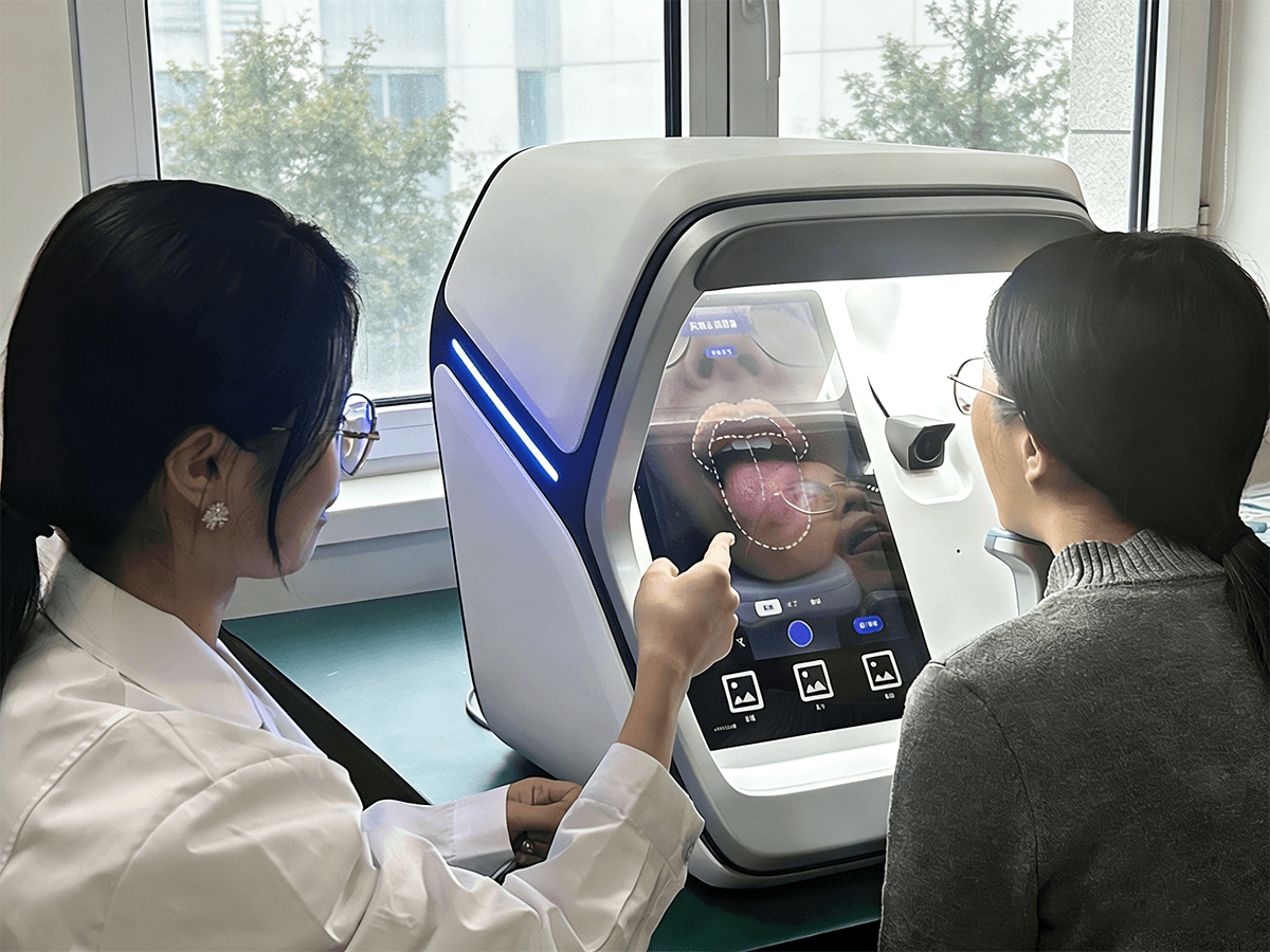TongueVLM Achieves Multimodal Tongue Diagnosis Accuracy