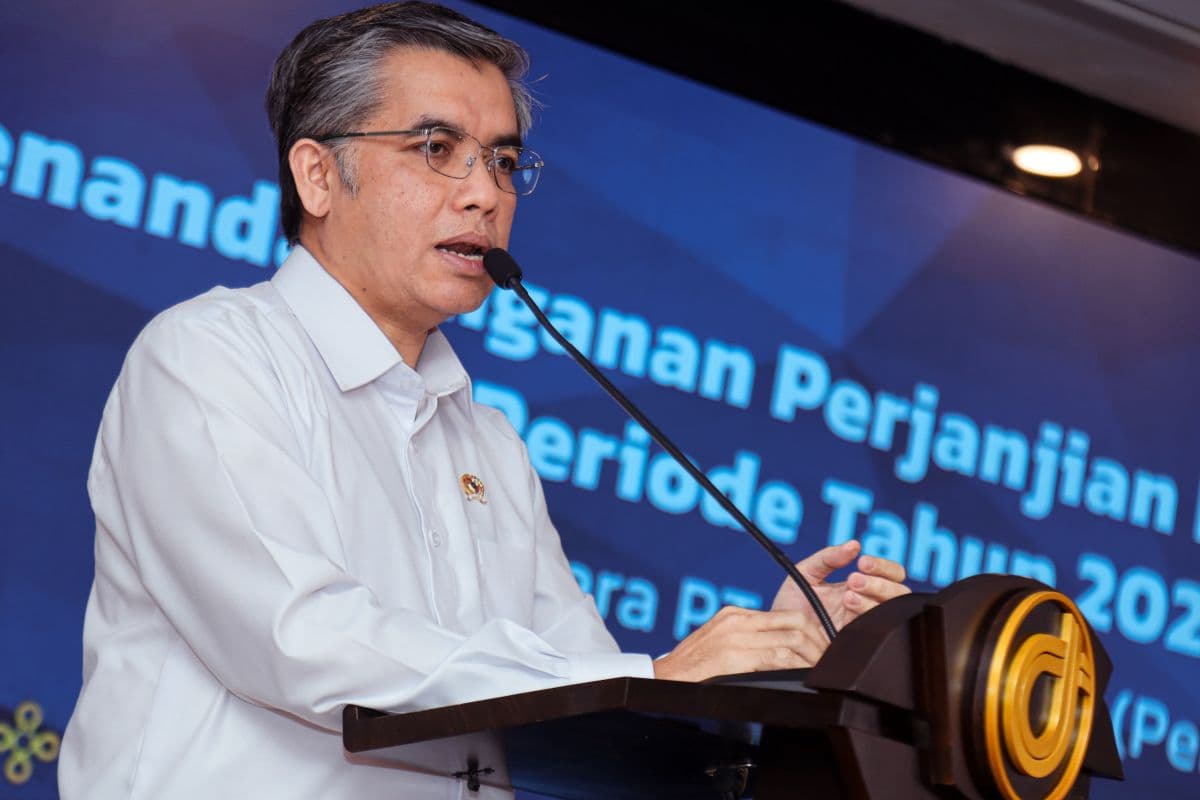 Manpower Minister Urges Youth Develop AI-era Skills