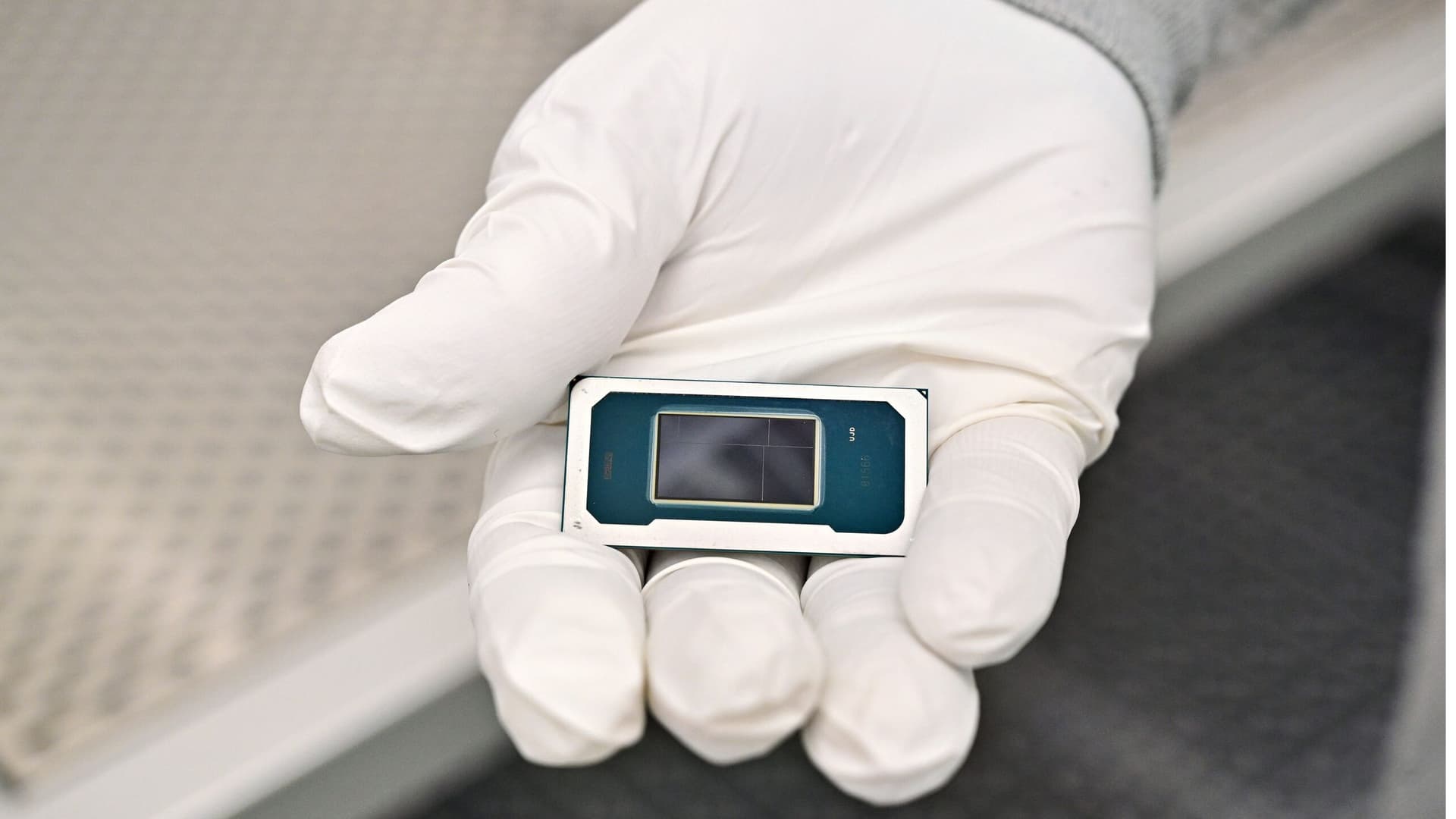 Global Semiconductor Industry Posts Record $791.7B Revenue