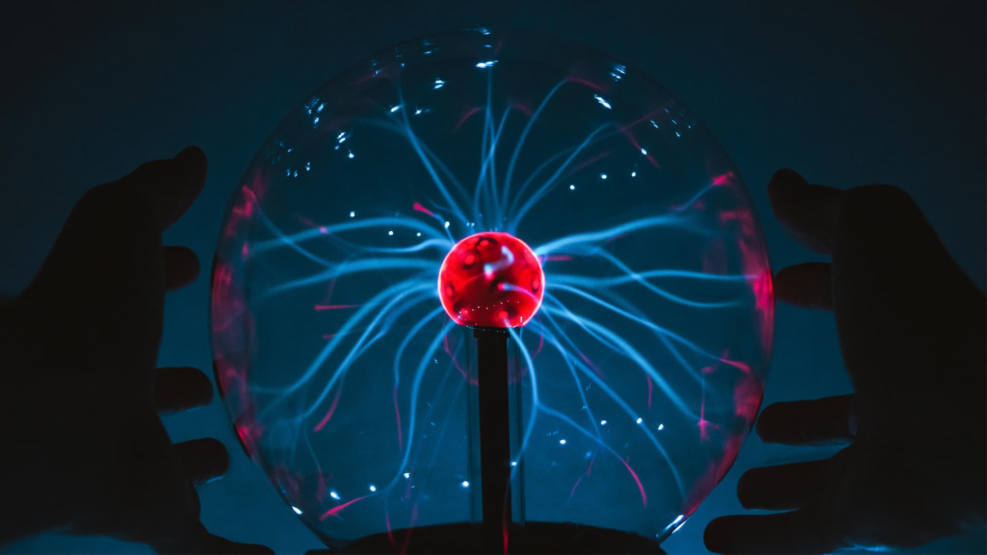 Quantum Reservoirs Outperform Classical Forecasting Models