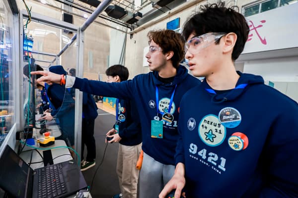 Teams Compete In FRC Shanghai Regional