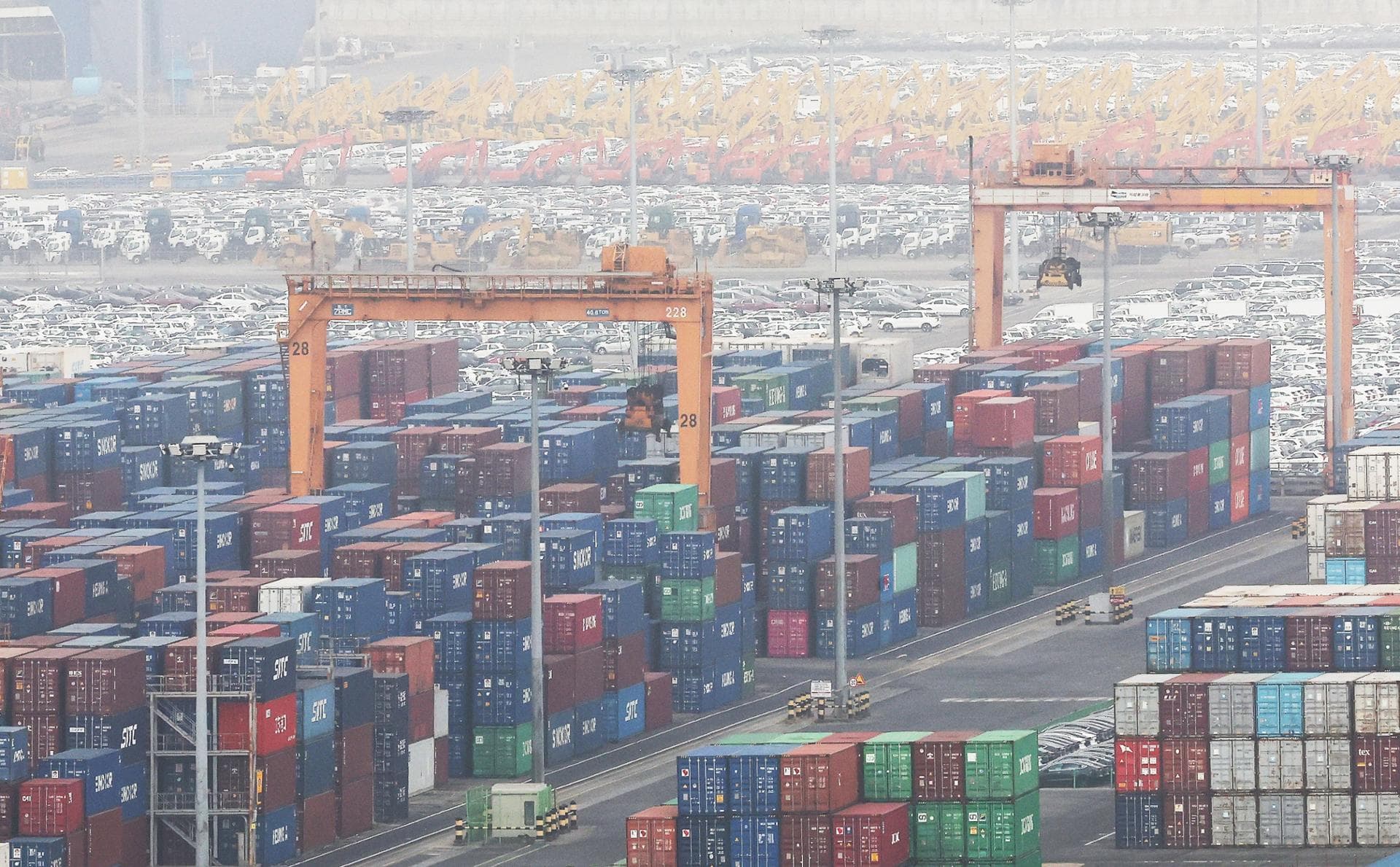 Korea Exports Rise 23.5% On Chip Demand