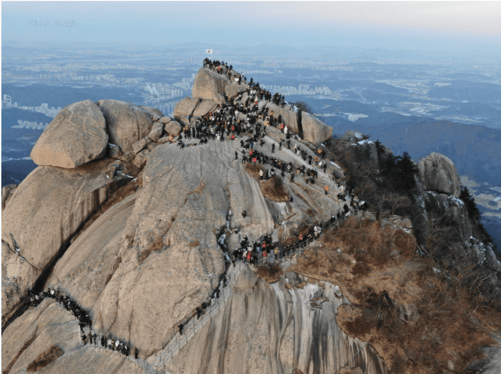 Korea National Parks Attract 2.05 Million Visitors
