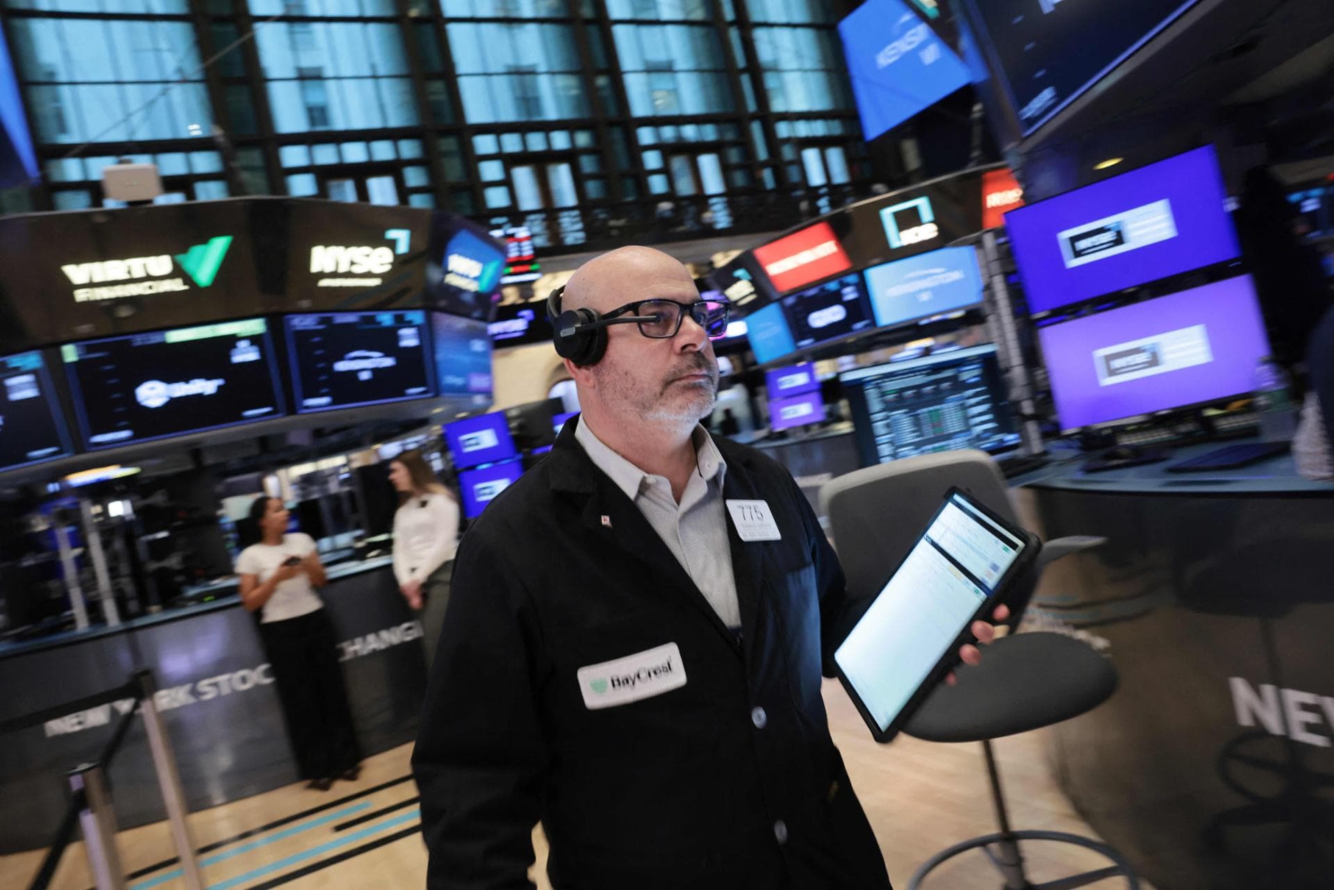 S&P 500 And Nasdaq Hit Six-Month Lows