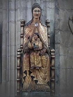 Church-Related Universities Embrace Seat Of Wisdom