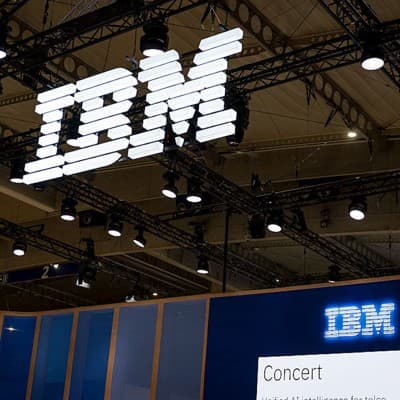 IBM Introduces Hybrid Quantum-Classical Computing Architecture