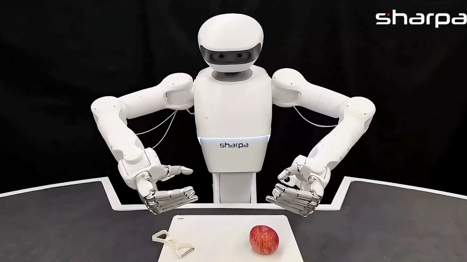 Sharpa Unveils Robot Peeling Apples Autonomously
