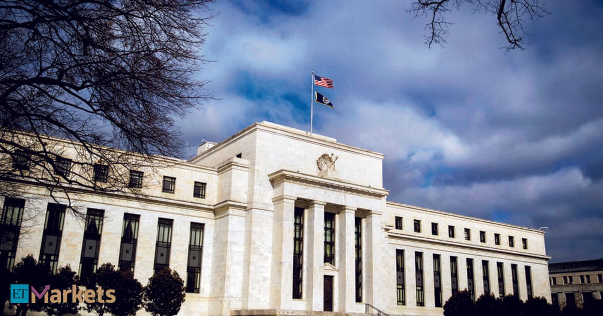 Fed President Signals Caution Over AI Productivity