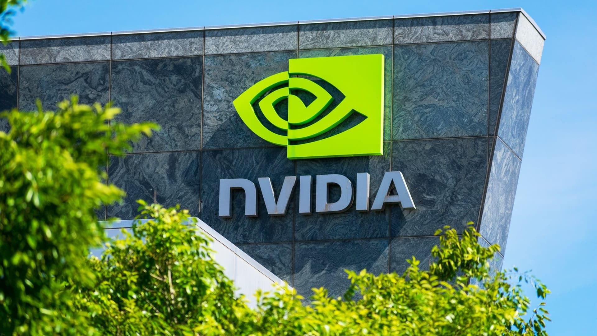 Nvidia Returns With AI-Focused Laptop Chips