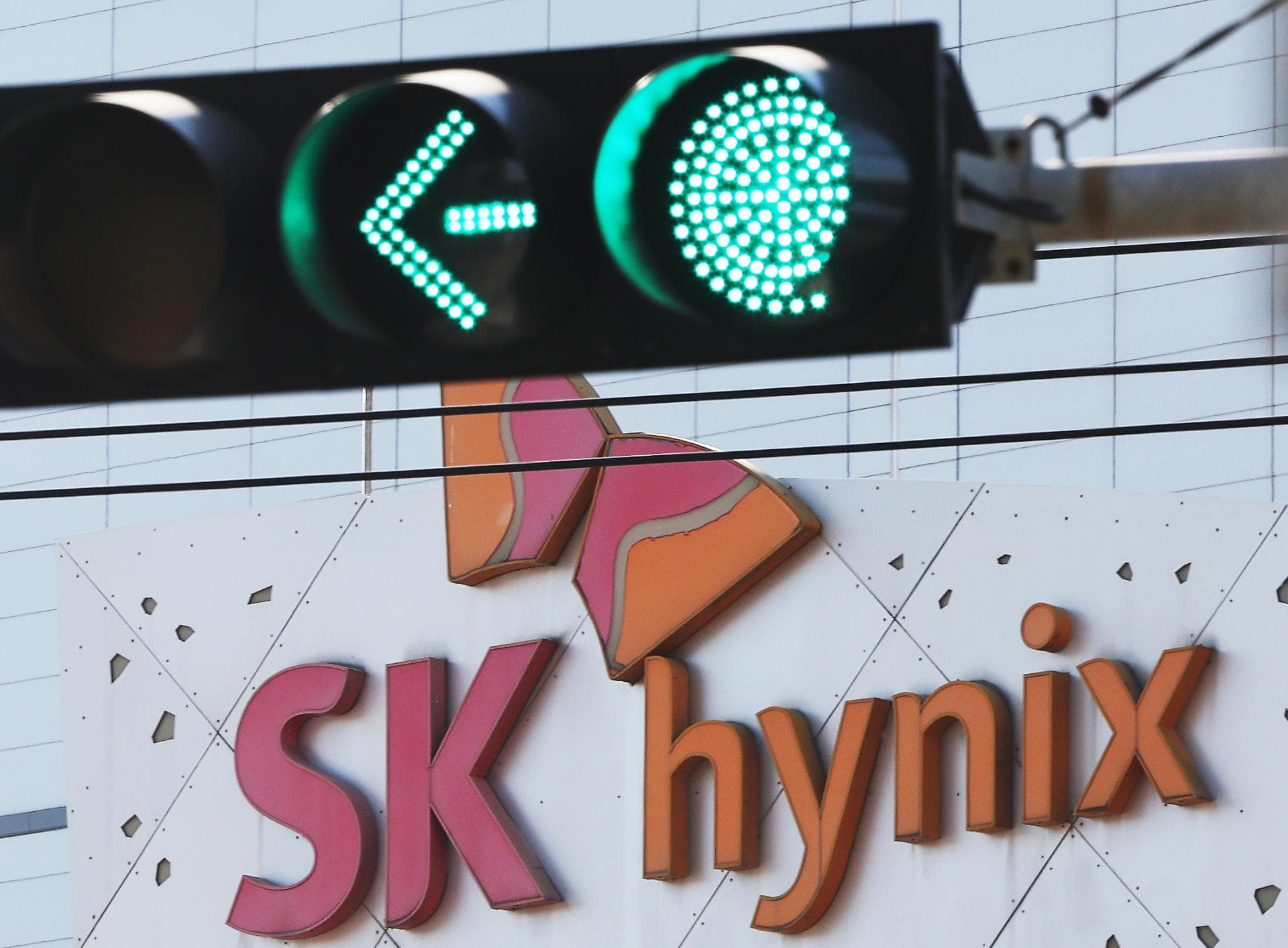 SK Hynix Spends $4.4B On R&D Amid HBM Boom