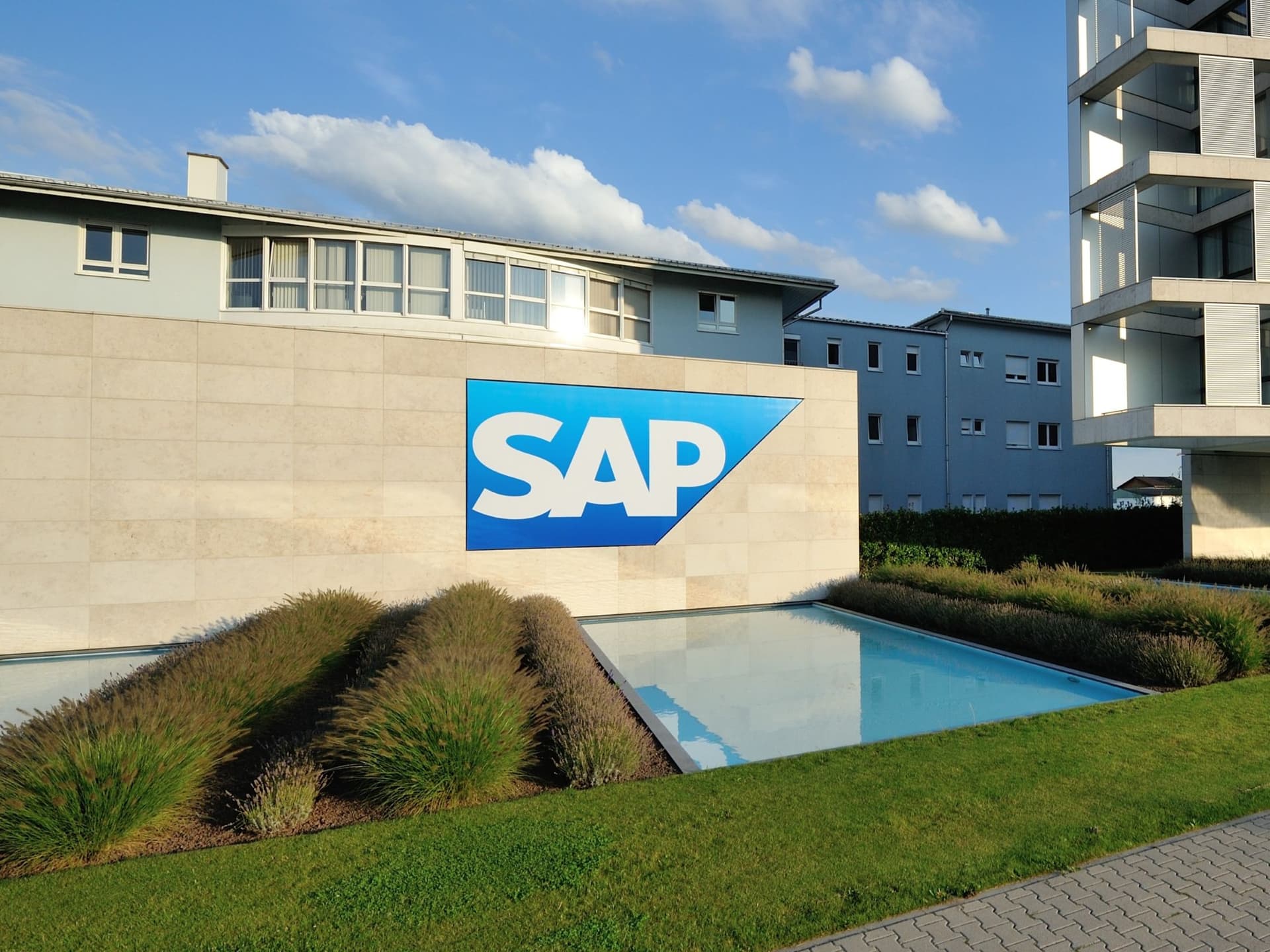 HMRC Selects SAP To Modernize Tax Systems